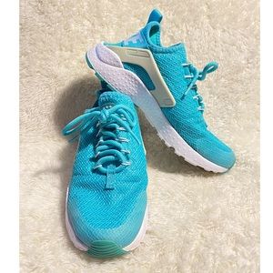 NIKE AIR HUARACHE RUN ULTRA SHOES Size 7